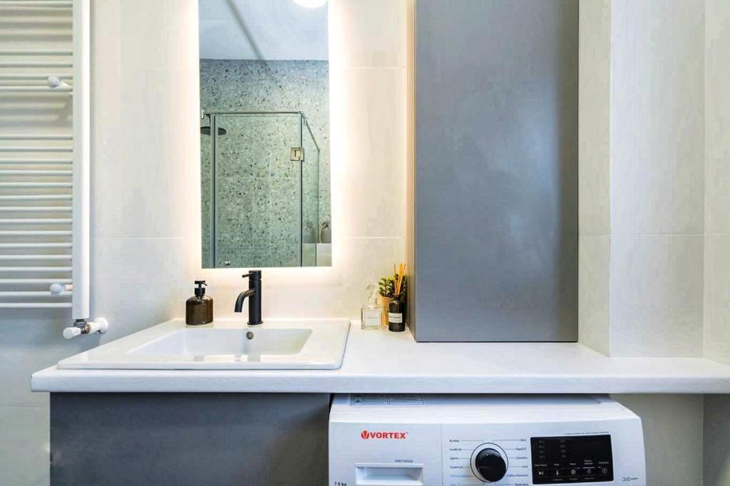 Angelo Bello Luxury Suite City Center By Sattal Bukarest Kültér fotó